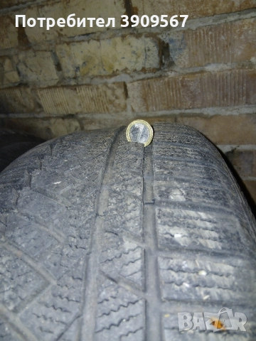 зимни гуми 225 60 R17, снимка 4 - Гуми и джанти - 52160462