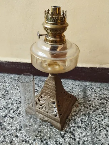 Стара газова лампа, снимка 6 - Други ценни предмети - 48810782