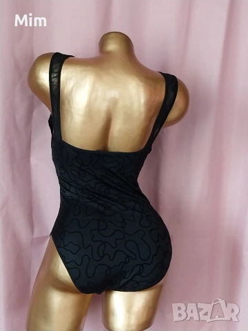 80 С Черно, еластично боди с релефни кадифени фигури , снимка 4 - Бельо - 53741819