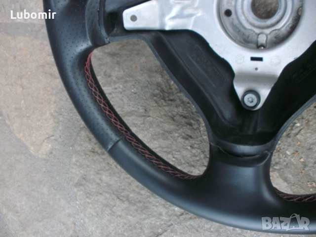 Волан, трилъчев, спортен - оригинален Аudi A3 - с дупчена кожа ! , снимка 4 - Аксесоари и консумативи - 52458974