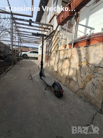 Електрическа тротинетка xiaomi, снимка 4 - Скутери и тротинетки - 53691942