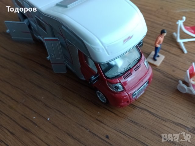 Мащабен модел количка Siku Hymer ДиорамаCaravan, снимка 5 - Колекции - 38682119