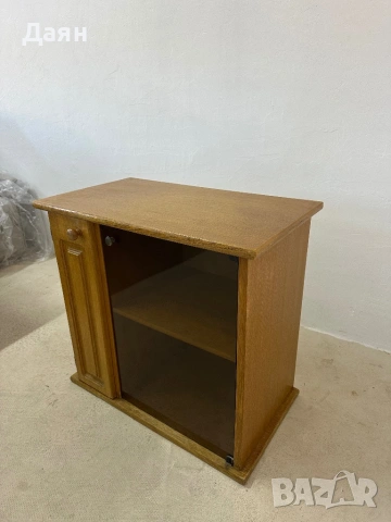 Дървен старинен  TV шкаф , снимка 4 - Бюфети - 53754397