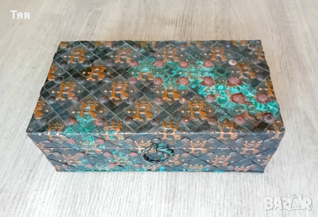 Стара брошка, бронзов накит и кутия за бижута , снимка 6 - Антикварни и старинни предмети - 41593993