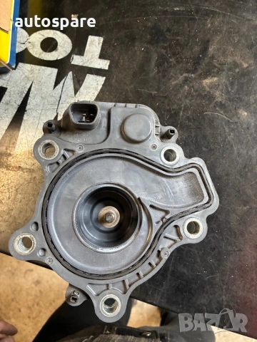 Водна помпа Toyota Prius, C, Prius Plus, Lexus Ct200H. 09-15г. , снимка 2 - Части - 53466740