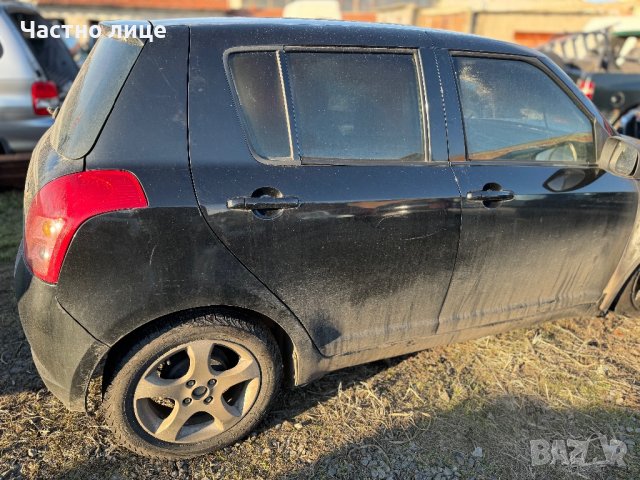 Suzuki Swift 1.3 I на части, снимка 4 - Автомобили и джипове - 44168326