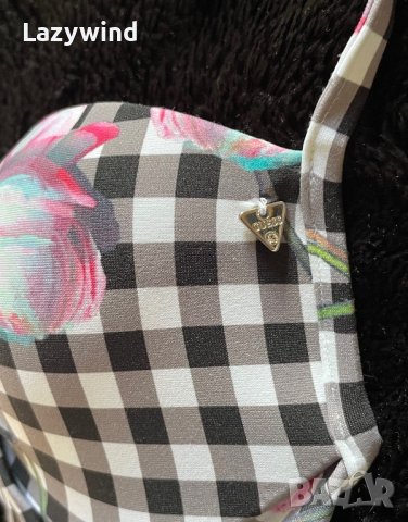 Оригинално горнище на бански Guess, снимка 5 - Бански костюми - 40686549