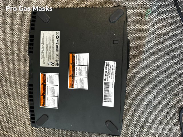 XBOX  с джойстик, кабели и кутия само за 150 лв , снимка 10 - Xbox конзоли - 41512020