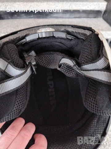 Оргинална ски каска Alpine, снимка 2 - Зимни спортове - 53815664