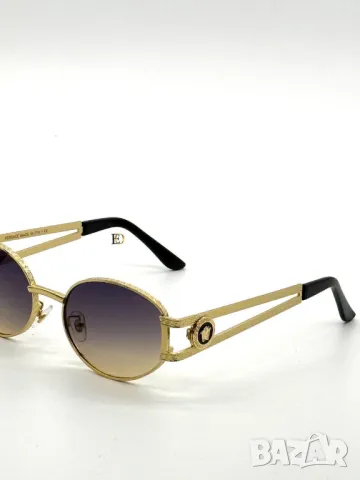 очила с калъф versace, снимка 3 - Слънчеви и диоптрични очила - 50406641