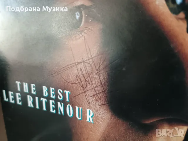 Lee Ritenour - The Best (1986 JVC Japan), снимка 10 - CD дискове - 49870366