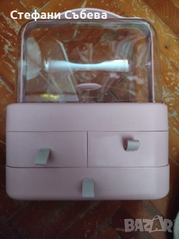 Продавам чисто нов органайзер