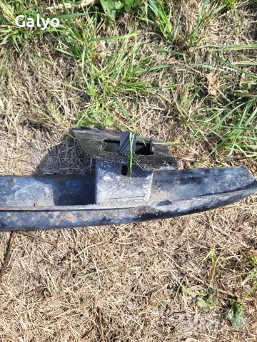 Задна греда Голф 4 , снимка 2 - Части - 56121358