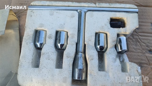 Секретни гайки за джанти М12х1.25, снимка 3 - Аксесоари и консумативи - 42069307