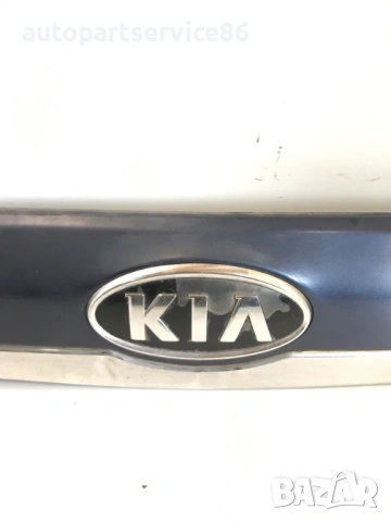 Лайсна на осветлението на регистрационния номер на задния капак синя за KIA Carnival (2008), снимка 2 - Части - 53218191