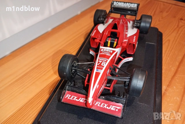 Bburago 1:24 Formula 1 болид метална количка, снимка 7 - Колекции - 53660428