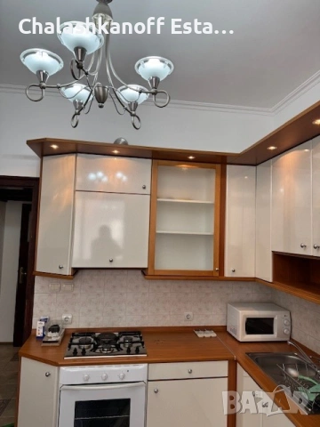 Премиум Имот под Наем – Топ Център, София - ул. „Георги Бенковски, снимка 3 - Апартаменти - 53644022