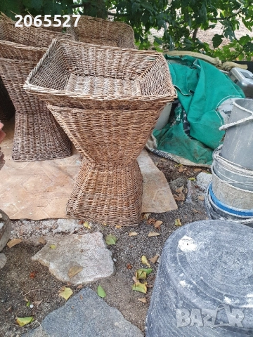 ратанови кашпи, снимка 3 - Саксии и кашпи - 51725632