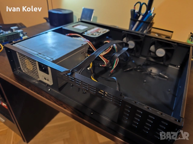 Компактна сървърна кутия, снимка 4 - Захранвания и кутии - 53808073