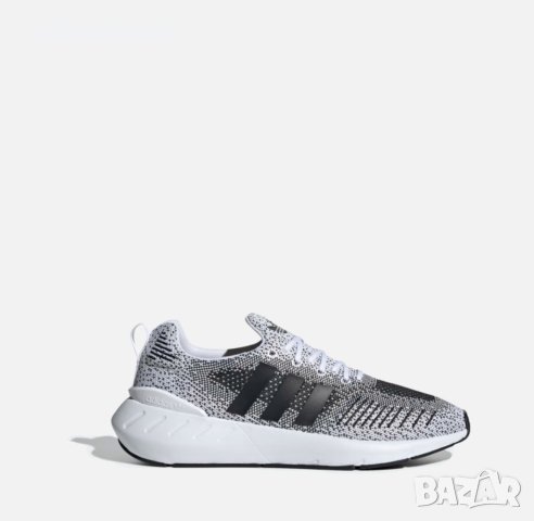 НАМАЛЕНИЕ!!! Мъжки маратонки Adidas Swift Run 22 Black/White GZ3507