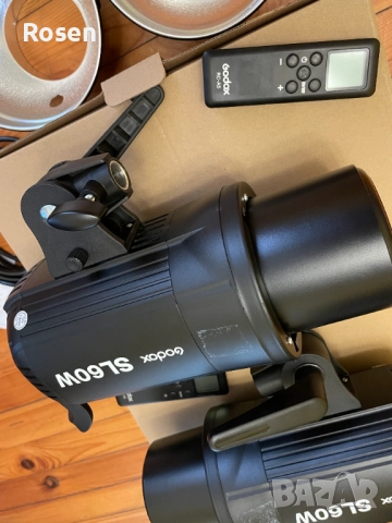 Постоянно осветление Godox SL60W - 2бр., снимка 3 - Светкавици, студийно осветление - 51950879