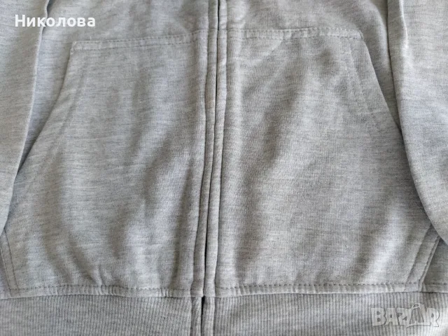 Сив суитчър с качулка., снимка 4 - Детски анцузи и суичери - 55834813