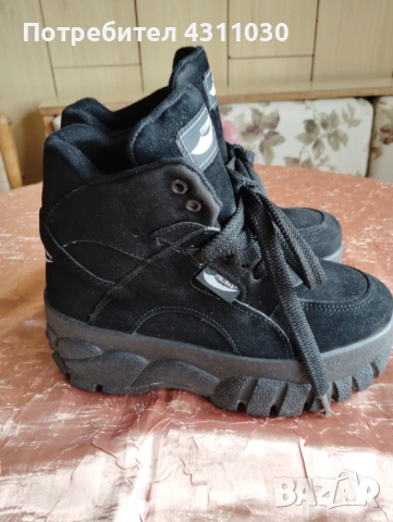 Дамски маратонки тио боти 35 номер, снимка 3 - Дамски боти - 53402968