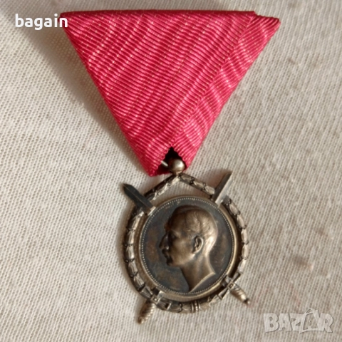 Борисов орден за заслуга., снимка 2 - Антикварни и старинни предмети - 52616823