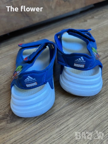 Adidas MARVEL сандали - №25, снимка 2 - Детски сандали и чехли - 53266601