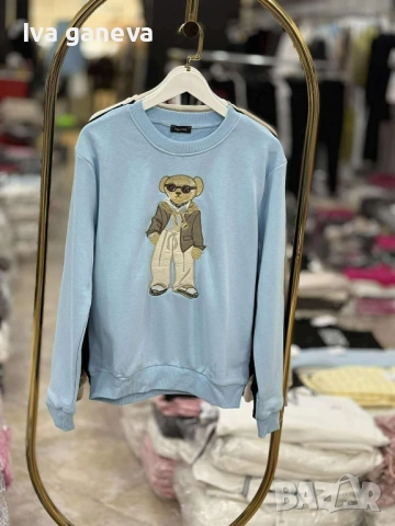 Блуза с мече 