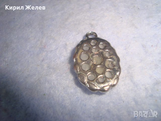 СРЕБРИСТО ВИНТИДЖ РЕТРО АРТ НЕВО СТИЛ МЕДАЛЬОНЧЕ 26160, снимка 2 - Колиета, медальони, синджири - 36363361