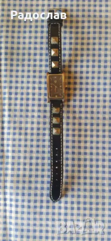 кварцов часовник AURIOL