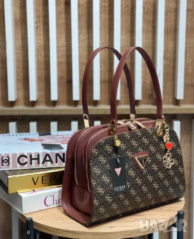 чанти guess 20х30см, снимка 3 - Чанти - 50406051