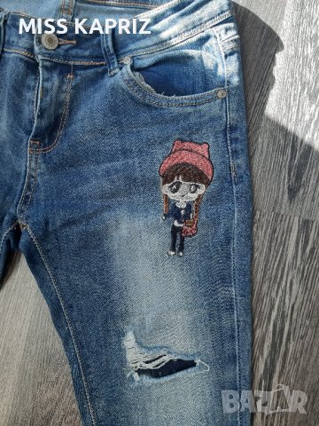 Дамски дънки с бродерия и релеф , снимка 4 - Дънки - 39986014