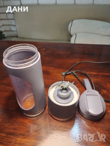 Преносим блендер 450 мл, презареждащ се с USB, за смутита и шейкове, снимка 3 - Блендери - 52272387