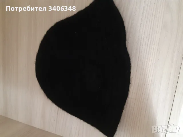 Лот от ръкавици, шал и шапка. Цена за трите неща 12 лева. , снимка 5 - Ръкавици - 48449323