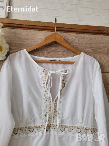 Бяла блуза с пайети , снимка 5 - Блузи с дълъг ръкав и пуловери - 51752226