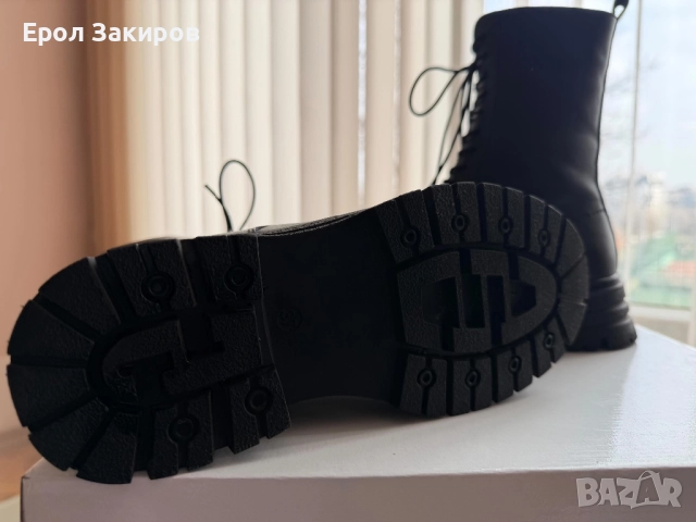 Дамски кубинки Нови, снимка 2 - Дамски ботуши - 52866446