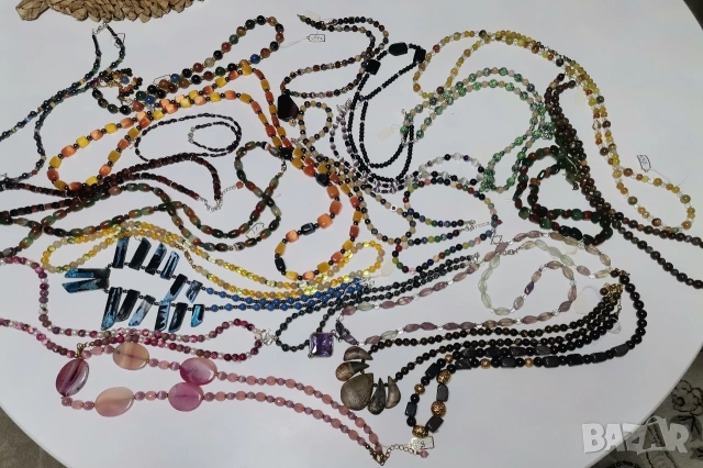 САМО 50 Евро!!! 23 БРОЯ гердани и колиета от натурални камъни, снимка 4 - Колиета, медальони, синджири - 53343605