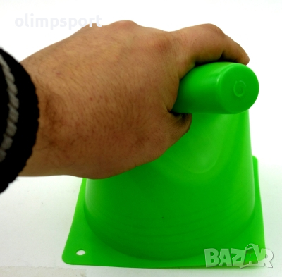 Конус с височина 17 см. Многофункционален. Може да бъде използван в тренировки по различни спортове, снимка 2 - Футбол - 36176062