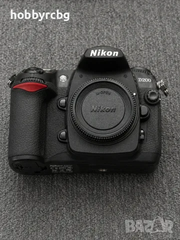 Nikon D200 DSLR – под 20 000 кадъра, пълен комплект, кутия, отлично състояние, снимка 3 - Фотоапарати - 55835946