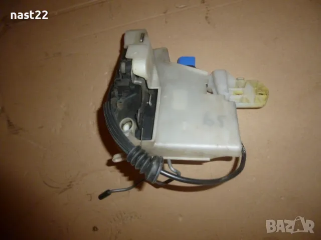 Предна лява брава за Фолксваген Поло-2002-2009 година, снимка 3 - Части - 50141509