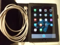 Работещ iPad 2 с кабел 3 метра и калъф, снимка 1