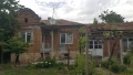 Продавам къща в село червенци 65км от варна, снимка 1