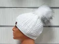 Нова дамска плетена шапка с помпон/пух в бял цвят, снимка 6
