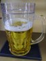 Халба чаша горяма тумбеста - изглежда винаги пълна, замръзва в камерата и се пие все ледена бира , снимка 3