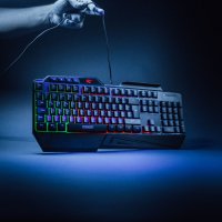 Геймърска клавиатура SCHWAIGER Gaming Tastatur GT108, RGB подсветка, снимка 10 - Клавиатури и мишки - 35948201