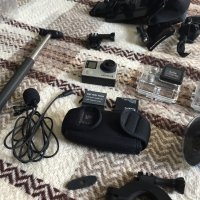 Екшън Камера GoPro Hero 4 Black с 2 батерии и много аксесоари + Гимбъл, снимка 3 - Камери - 41083920