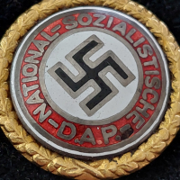 WW2-Немски златен партиен знак за заслуги 1933-45год., снимка 2 - Антикварни и старинни предмети - 36517943