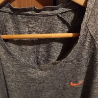 Тениска Nike Dry fit -M, снимка 1 - Тениски - 34136377